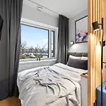 Designer Urban Retreat, Near Old Town, Wifi 100mbs, Smart Tv Ταλίν