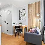 Designer Urban Retreat, Near Old Town, Wifi 100mbs, Smart Tv Ταλίν