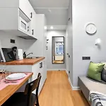 Designer Urban Retreat, Near Old Town, Wifi 100mbs, Smart Tv * Ταλίν