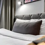 Designer Urban Retreat, Near Old Town, Wifi 100mbs, Smart Tv Διαμέρισμα Ταλίν