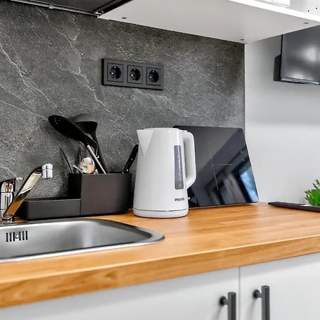 Designer Urban Retreat, Near Old Town, Wifi 100mbs, Smart Tv Таллин