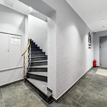 Designer Urban Retreat, Near Old Town, Wifi 100mbs, Smart Tv Appartamento