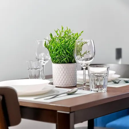 Appartamento Designer Urban Retreat, Near Old Town, Wifi 100mbs, Smart Tv *