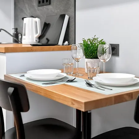 Appartamento Designer Urban Retreat, Near Old Town, Wifi 100mbs, Smart Tv *