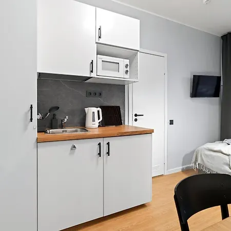 Designer Urban Retreat, Near Old Town, Wifi 100mbs, Smart Tv Korter *