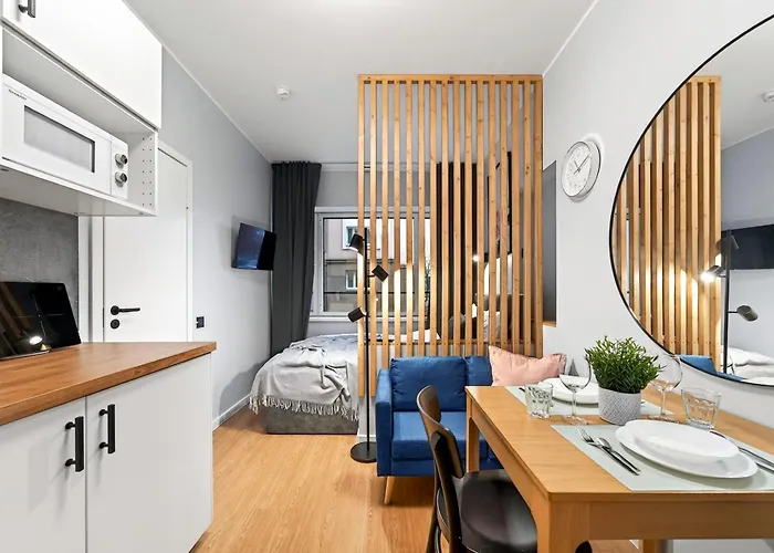 Designer Urban Retreat, Near Old Town, Wifi 100mbs, Smart Tv * Reval