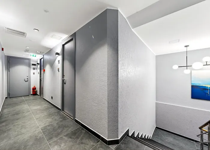 Designer Urban Retreat, Near Old Town, Wifi 100mbs, Smart Tv Апартаменты Таллин