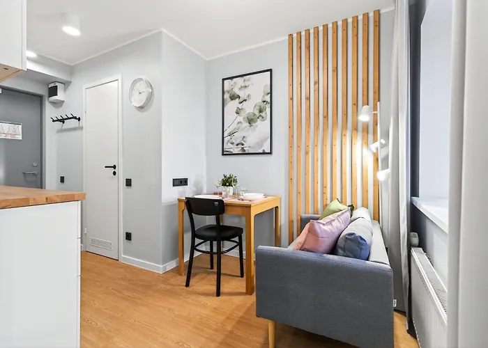 Designer Urban Retreat, Near Old Town, Wifi 100mbs, Smart Tv Таллин