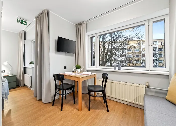 Designer Urban Retreat, Near Old Town, Wifi 100mbs, Smart Tv タリン