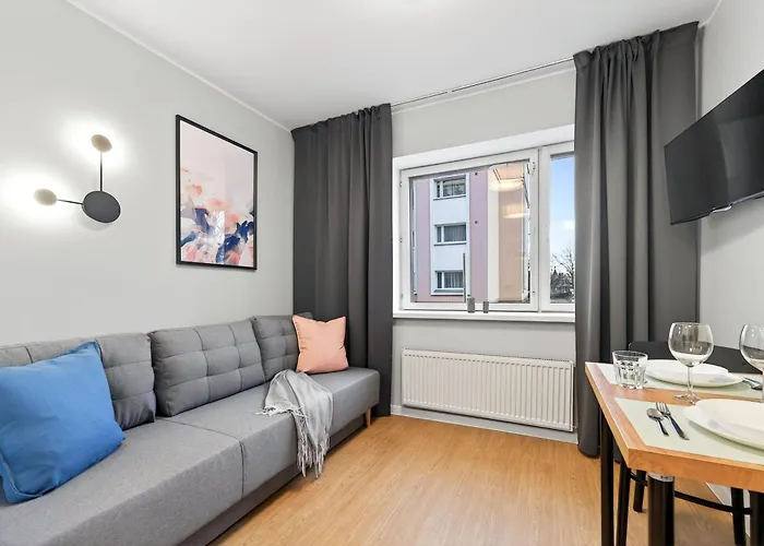 Designer Urban Retreat, Near Old Town, Wifi 100mbs, Smart Tv