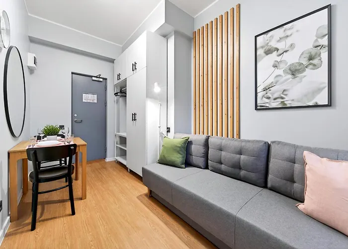 アパート Designer Urban Retreat, Near Old Town, Wifi 100mbs, Smart Tv *