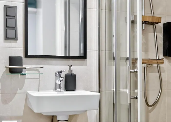 アパート Designer Urban Retreat, Near Old Town, Wifi 100mbs, Smart Tv