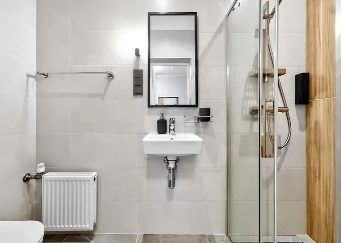 Designer Urban Retreat, Near Old Town, Wifi 100mbs, Smart Tv Апартаменты Таллин