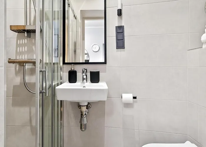 Designer Urban Retreat, Near Old Town, Wifi 100mbs, Smart Tv アパート タリン