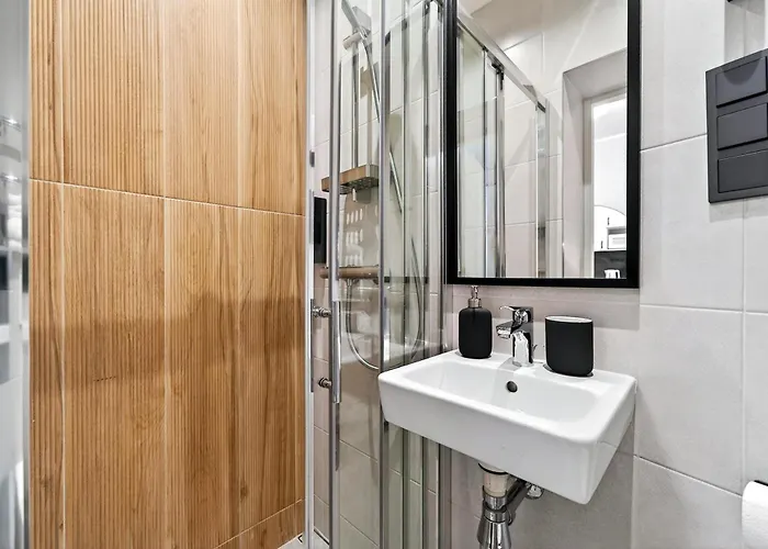 アパート Designer Urban Retreat, Near Old Town, Wifi 100mbs, Smart Tv タリン